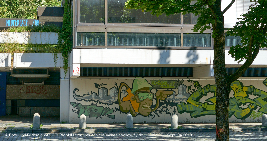 04.09.2019 - Einkaufs- und Wohnzentrum Quiddestraße in Neuperlach